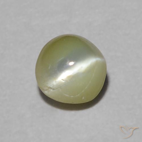 Oeil de Chat Chrysobéryl Vert jaunâtre naturelle Coupe roude, 0.37 ct, Translucide