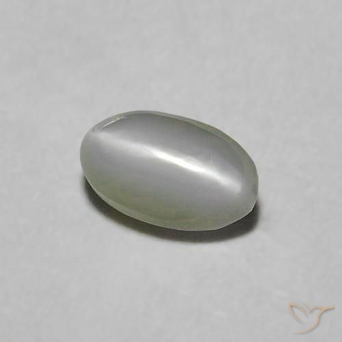 Oeil de Chat Chrysobéryl Vert moyen naturelle ovale, 0.38 ct, Opaque