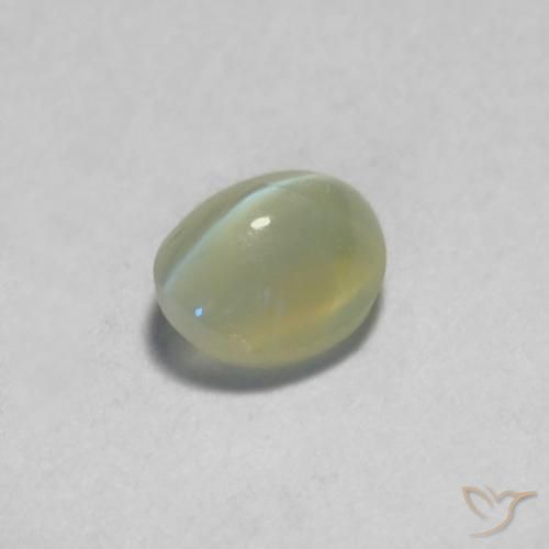 Oeil de Chat Chrysobéryl Vert moyen naturelle ovale, 0.36 ct, Translucide