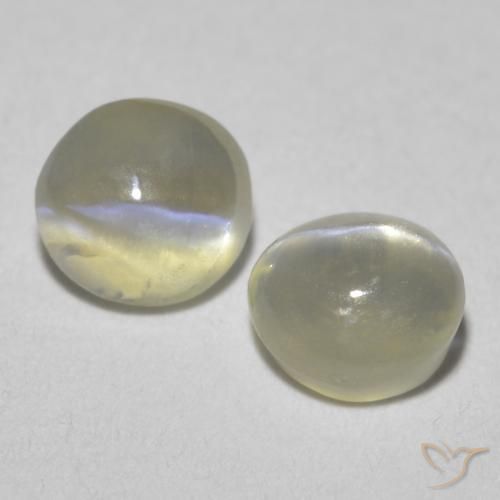 Shop natural 1.09ct Blanc chaud Oeil de Chat Chrysobéryl gems, ovale, from Sri Lanka at GemSelect. In stock, global shipping!