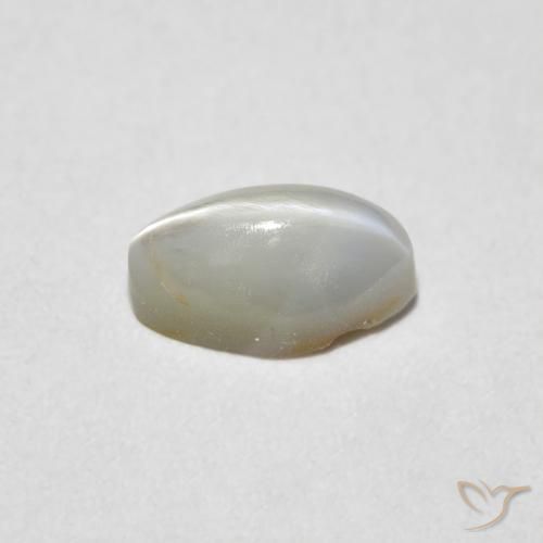 Oeil de Chat Chrysobéryl Gris très clair naturelle ovale, 0.62 ct, Opaque