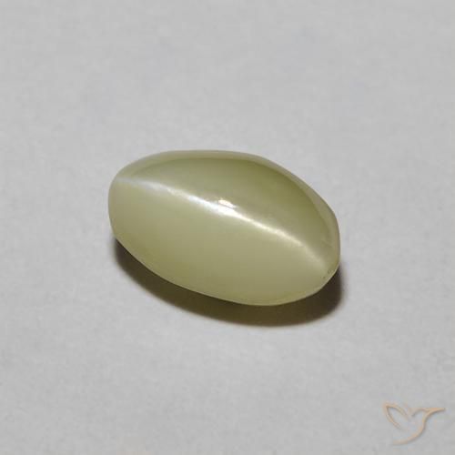 Oeil de Chat Chrysobéryl Jaune crème pâle naturelle Coupe ovale, 0.88 ct, Translucide