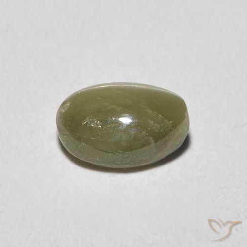 Oeil de Chat Chrysobéryl Vert jaunâtre naturelle ovale, 0.82 ct, Translucide