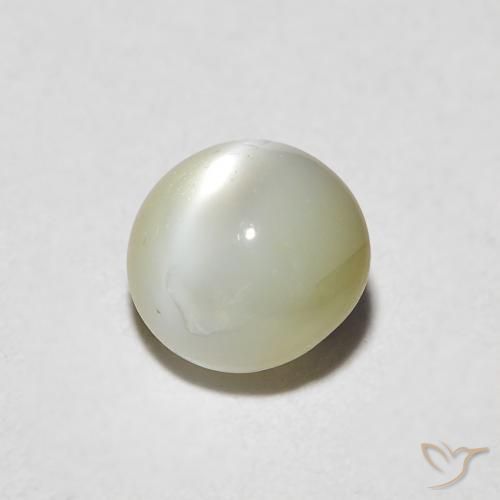 Oeil de Chat Chrysobéryl Jaune-vert grisâtre naturelle ovale, 0.92 ct, Translucide