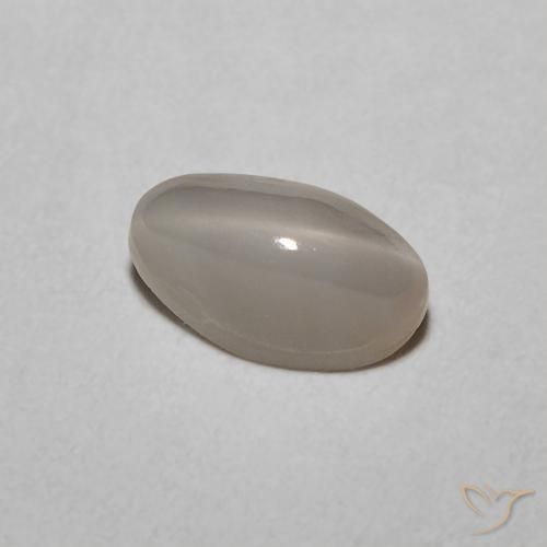 Oeil de Chat Chrysobéryl Gris très clair naturelle ovale, 0.77 ct, Translucide