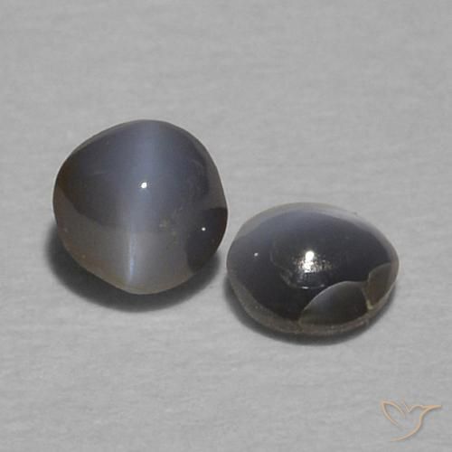 Shop natural 0.36ct Gris foncé Oeil de Chat Chrysobéryl gems, Tour, from Sri Lanka at GemSelect. In stock, global shipping!