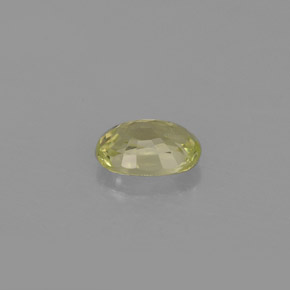 Chrysobéryl Vert Doré naturelle Coupe ovale, 0.67 ct, VVS-VS