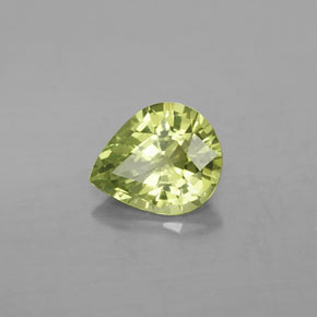 Chrysobéryl Vert Doré naturelle En forme de poire, 1.30 ct, VVS-VS