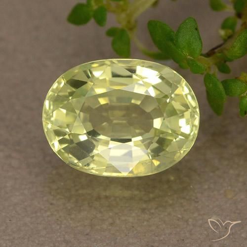 Chrysobéryl jaune naturelle coupe ovale, 1,76 ct, VS
