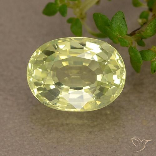 Chrysobéryl jaune naturelle coupe ovale, 1,76 ct, VS