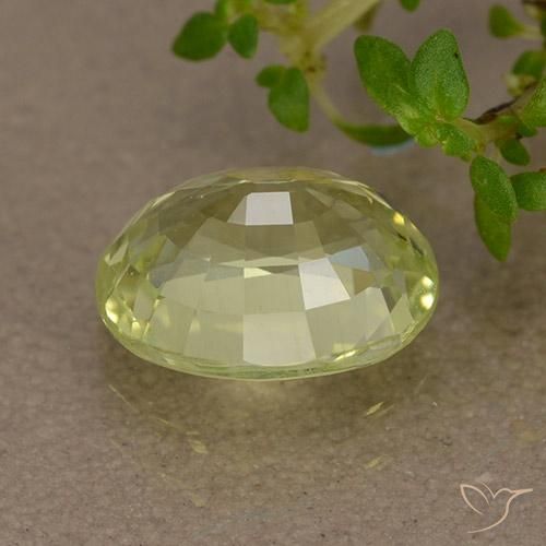 Chrysobéryl jaune naturelle coupe ovale, 1,76 ct, VS