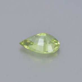 Chrysobéryl Vert lime léger naturelle En forme de poire, 0.83 ct, VVS
