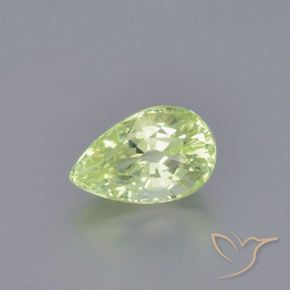 Chrysobéryl Vert clair naturelle En forme de poire, 1.26 ct, VVS-VS