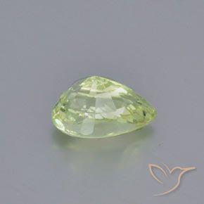 Chrysobéryl Vert clair naturelle En forme de poire, 1.26 ct, VVS-VS