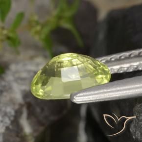 Chrysobéryl Jaune moyen naturelle ovale, 0.98 ct, VVS