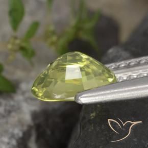Chrysobéryl Jaune moyen naturelle ovale, 1.00 ct, VVS