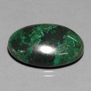 Chrysocolle multicolore naturelle coupe ovale, 31,04 ct, opaque