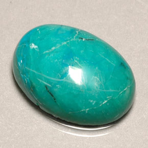Chrysocolle vert naturelle coupe ovale, 8,90 ct, opaque