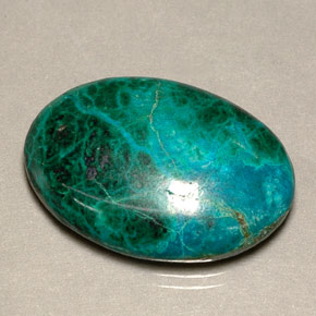 Chrysocolle multicolore naturelle coupe ovale, 22,29 ct, opaque