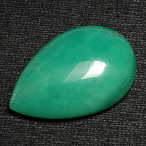 Chrysoprase vert naturelle en forme de poire, 50,20 ct, opaque