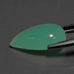 Chrysoprase vert naturelle en forme de poire, 9,38 ct, opaque