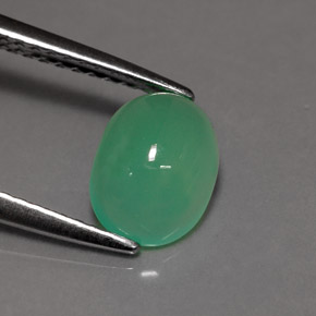 Chrysoprase vert naturelle coupe ovale, 1,15 ct, translucide