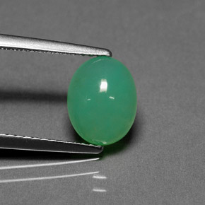Chrysoprase vert naturelle coupe ovale, 1,90 ct, translucide