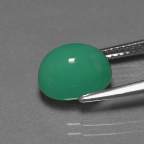 Chrysoprase vert naturelle coupe ovale, 3,93 ct, translucide