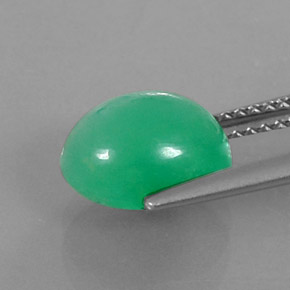 Chrysoprase vert naturelle coupe ovale, 3,45 ct, opaque