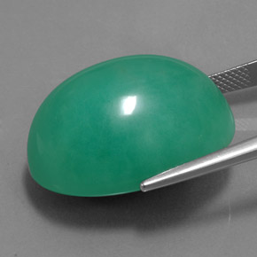 Chrysoprase vert naturelle coupe ovale, 51,98 ct, opaque