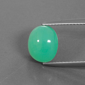 Chrysoprase vert naturelle coupe ovale, 2,83 ct, opaque