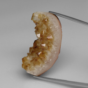 Géode de citrine jaune naturelle forme fantaisie, 57,68 ct, opaque
