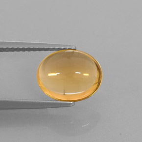 Citrine jaune naturelle coupe ovale, 2,66 ct, transparent
