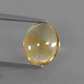 Citrine or naturelle coupe ovale, 2,74 ct, transparent