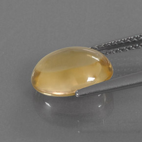 Citrine or naturelle coupe ovale, 2,52 ct, transparent