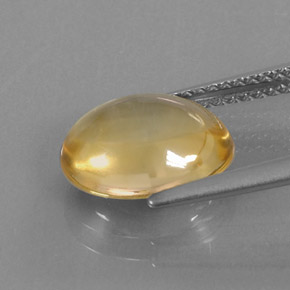 Citrine or naturelle coupe ovale, 3,01 ct, transparent