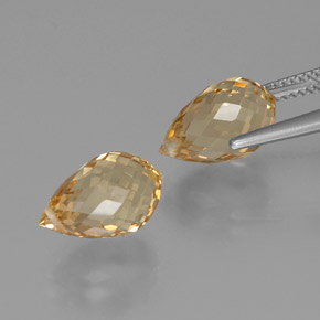 Achetez naturel 8.48ct Doré léger Citrine gems, Briolette, En provenance Brésil chez GemSelect. En stock, livraison internationale!