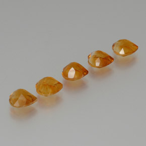Achetez naturel 5.48ct Orange moyen-foncé Citrine gems, Forme de coeur, En provenance Brésil chez GemSelect. En stock, livraison internationale!