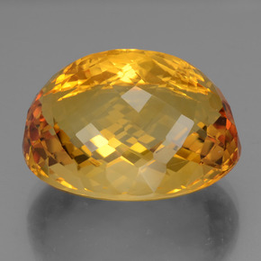 Citrine or naturelle coupe ovale, 47,50 ct, VVS
