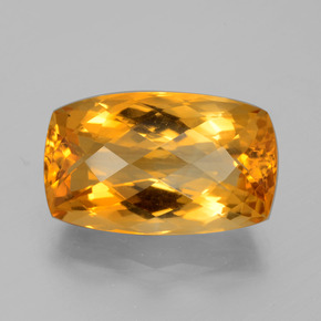 Citrine or naturelle coupe coussin, 11,75 ct, VVS