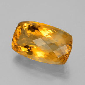Citrine or naturelle coupe coussin, 11,75 ct, VVS