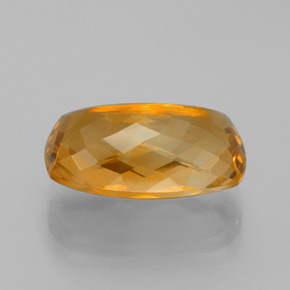 Citrine or naturelle coupe coussin, 11,75 ct, VVS