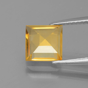 Citrine or naturelle carré, 1,77 ct, VVS-VS