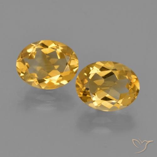 3.30ctw Medium Light Orange-Gold Citrine, ovale, VVS