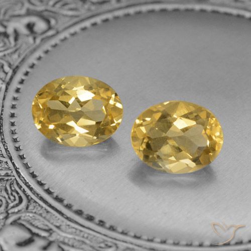 3.84ctw Naturel Orange Doré Citrine, ovale, VVS-VS