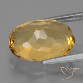 Citrine Or-orange moyen naturelle ovale, 5.77 ct, VVS