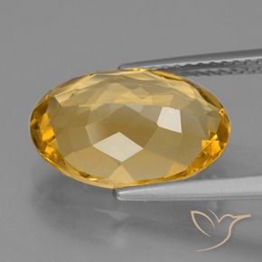 Citrine Doré moyen-foncé naturelle ovale, 4.73 ct, VVS-VS