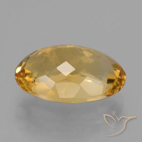 Citrine Doré moyen-foncé naturelle ovale, 4.78 ct, VVS