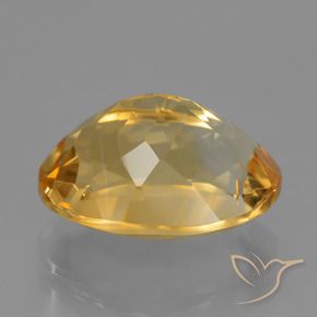 Citrine Doré moyen-foncé naturelle ovale, 4.93 ct, VVS