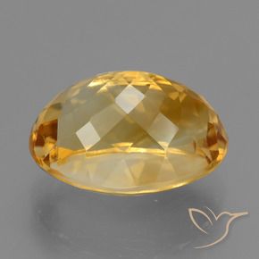 Citrine Or orange foncé naturelle ovale, 7.08 ct, VVS